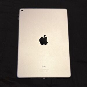 Apple iPad Air 2 Silver Back